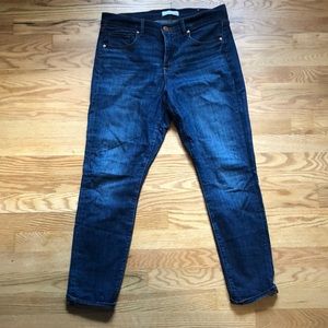 LOFT Modern Skinny Jean Size 30P/10P